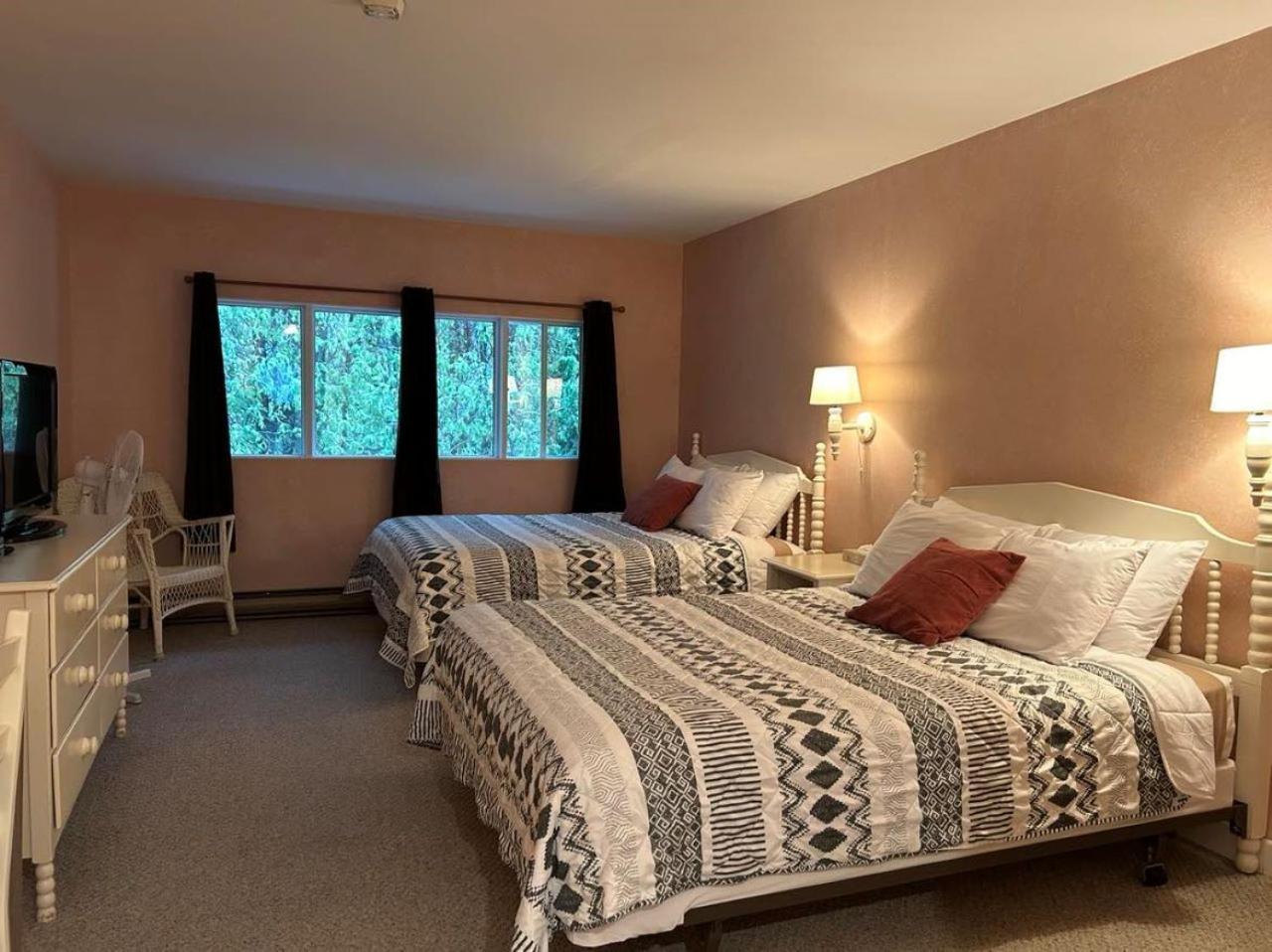 Auberge Les Sources Ла-Мальбе Экстерьер фото