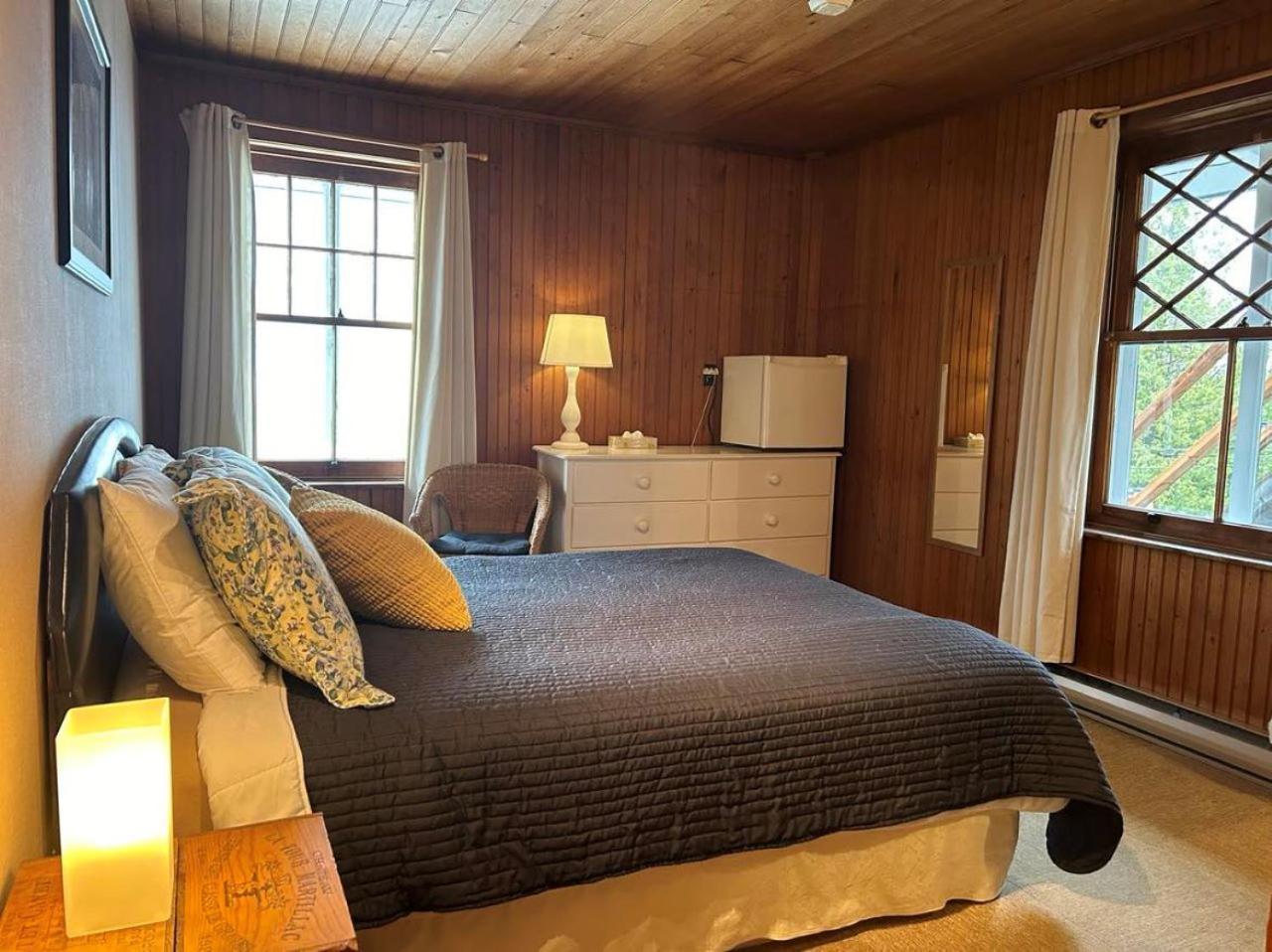 Auberge Les Sources Ла-Мальбе Экстерьер фото